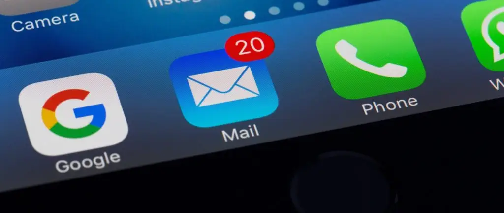 Pourquoi faire une campagne emailing ? 5 Estelle et Guillaume